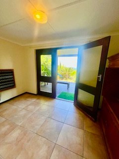 4 Bedroom Property for Sale in Outeniqua Strand Western Cape